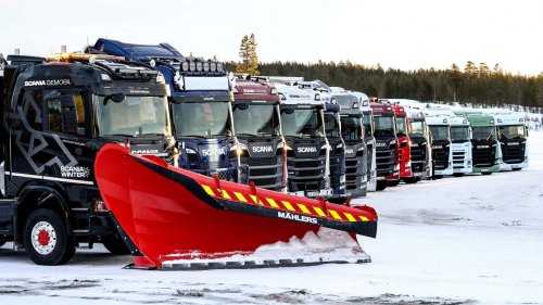 'Easier To Drive During Winter:' Man Uses WD-40 On His Tires for Protection. Then Mechanics Warn Him