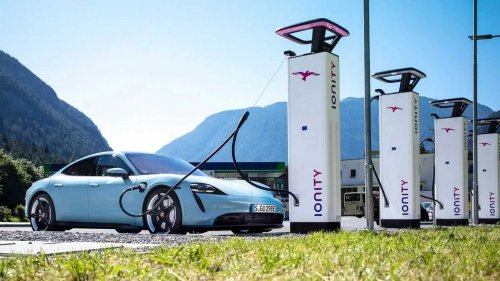 Ionity déploie ses premières bornes de recharge 600 kW en France