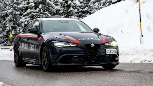 Inilah Semua Alfa Romeo Milik Carabinieri