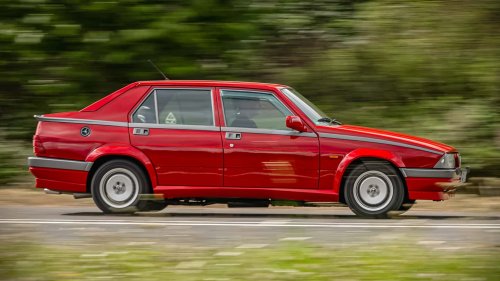 Alfa Romeo 75 (1987) im Fahrbericht: Harte Kante zum Geburtstag