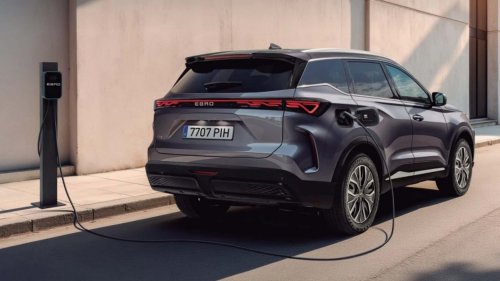 EBRO baja el precio del s700 PHEV a una cifra increíble