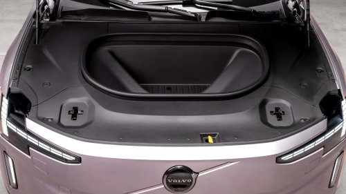 Volvo ES90, l'intérieur et le coffre du vaisseau amiral suédois