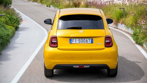 Fiat 500 Hybrid (2025) im Test: Teures Comeback
