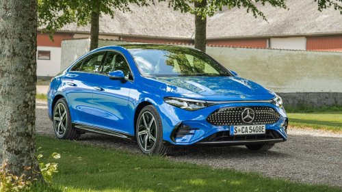 Mercedes-Benz CLA 2025: conducimos la cautivadora berlina