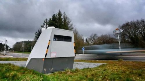 Radar remolque: pasa desapercibido y ya multa en España