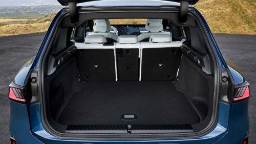 BMW iX3 gegen Audi Q6 e-tron: Duell der Premium-Elektro-SUVs