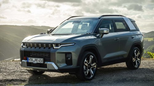 KGM stellt ersten Vollhybrid vor – Premiere im SUV Torres