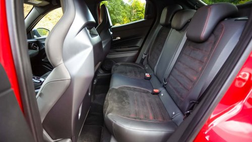 Alfa Romeo Junior Veloce im Test: Elektro-Knaller mit Charisma?