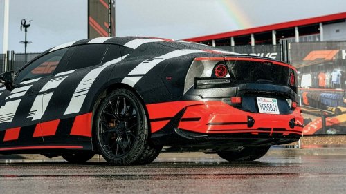 Komentar Pembalap F1 soal Porsche Taycan-Fighter dari AMG