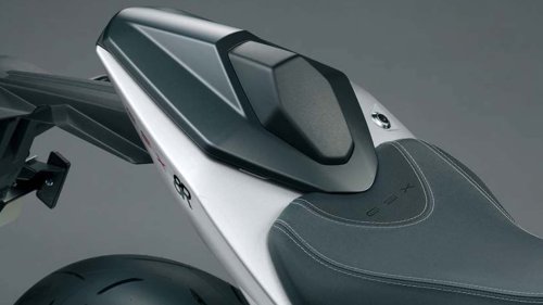 Estas ediciones especiales de la Suzuki GSX-8R son muy completas