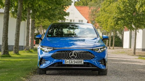 Mercedes-Benz CLA 2025: conducimos la cautivadora berlina
