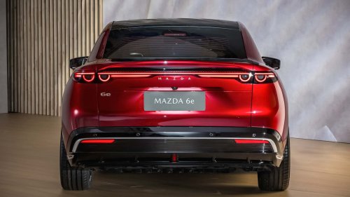 Mazda construit une usine pour des modules de batteries lithium-ion cylindriques