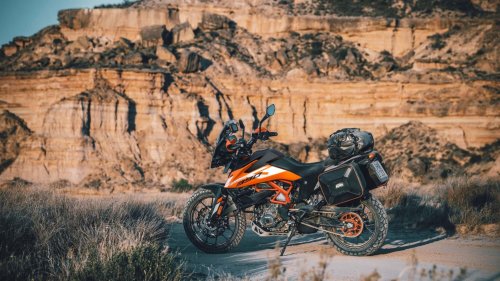 Llamada a revisión para las KTM 390 Adventure, Husqvarna Vitpilen y Svartpilen