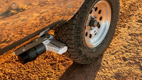 La Bowlus Frontier Edition es una caravana brillante y no sólo por el exterior