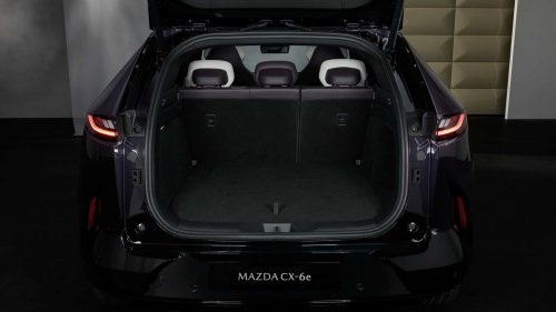 Mazda CX-6e, el interior del nuevo SUV japonés