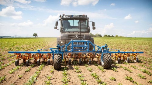 Drei neue Unimog für die Landwirtschaft