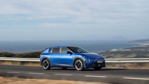 Kia EV4, primera prueba del compacto coreano fabricado en Europa