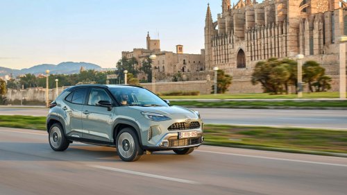 Nuevo Toyota Yaris Cross 2025: oferta SUV, Hybrid Eco, revisiones, garantía WOW