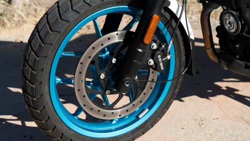 Royal Enfield Guerrilla 450, una naked para iniciarse con estilo