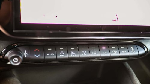 Alfa Romeo Junior Veloce im Test: Elektro-Knaller mit Charisma?