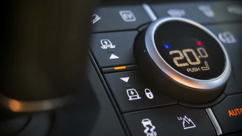 Land Rover Defender P300e im Test: Sanftmütiger Offroad-Gigant