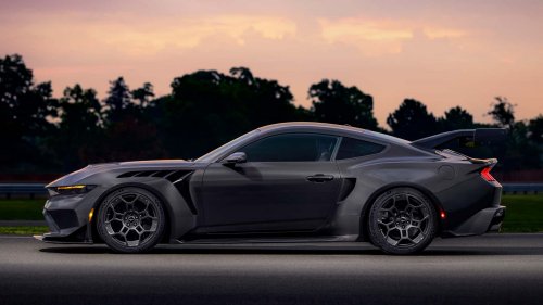 Mustang GTD Terbaru Meninggalkan Cat untuk Karbon Murni