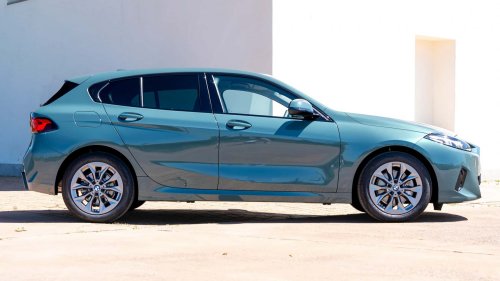 Nuevo BMW Serie 1 2025: Sport Collection, M, ultraequipado… ¡ojo, CUPRA León!