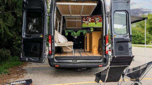 'Bricking': Ford Driver Gets Factory Recall Over Car's Software. His Dealership Appointment Turns Disastrous