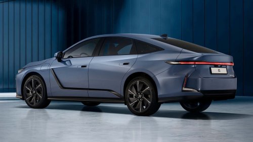 Lexus ES 2026: la berlina electrificada, ya a la venta en España