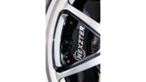 Neuer Toyota Hilux: Basismodell mit Schaltgetriebe