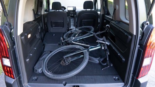 De Madrid a Finisterre, en furgoneta eléctrica: de viaje con la Peugeot e-Rifter