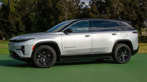 Salesman Says Woman Tried to Upgrade $88K Jeep Grand Wagoneer. Then He Tells Her How Much It’s Worth Now