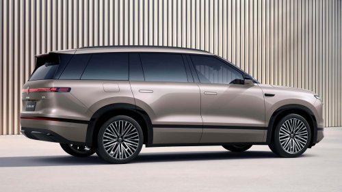 The First Volkswagen With A Range-Extending Engine Is A Massive SUV