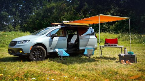 Konsep Van Overlanding Chrysler Miliki Lencana Terkeren