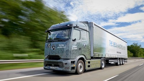 Mercedes-Benz Trucks élargit sa gamme eActros