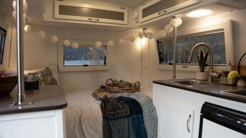 ¿Buscas una caravana ligera? Atento a la Escape Trailer E13 2026