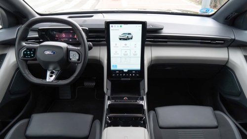 Ford Capri 2026: videoprueba de un SUV con un brutal descuento