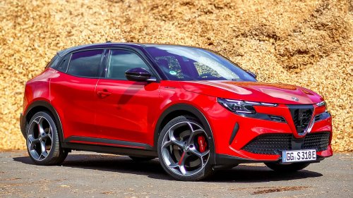 Alfa Romeo Junior Veloce im Test: Elektro-Knaller mit Charisma?