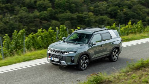 Desde 23.800 € y con motor de gasolina, híbrido o eléctrico. Con el KGM Torres, tú decides