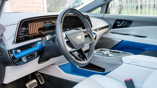 Cadillac Optiq 2026: Peningkatan Performa dan Colokan Tesla