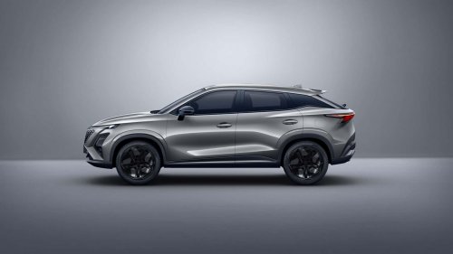 Gama Omoda 5 híbrido: dos acabados muy bien equipados