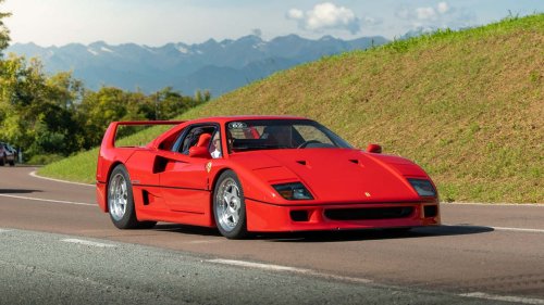 Encore un trophée pour la Ferrari F40