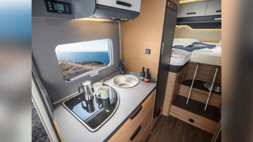 Knaus Live Wave Black Edition: über 14.000 Euro günstiger