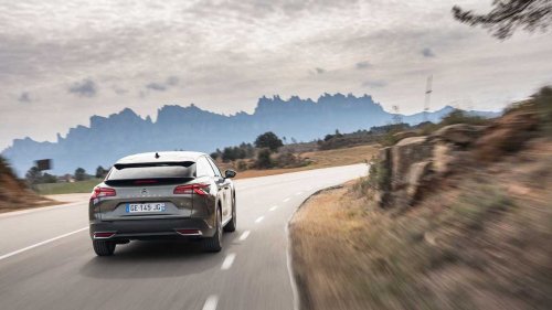 El Dacia Striker tiene rival: Citroën C5 X Hybrid, a precio de derribo