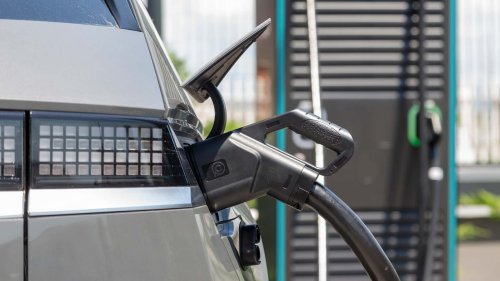 Hausse du cours du cuivre : les bornes de recharges dépouillées en France