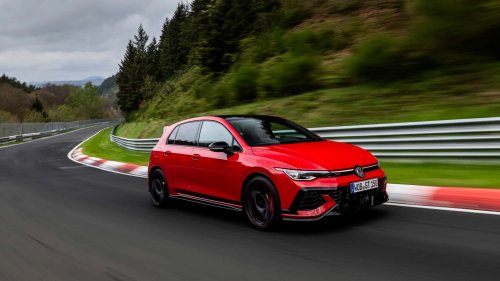 El Volkswagen Golf GTI cumple 50 años y lo celebra a lo grande