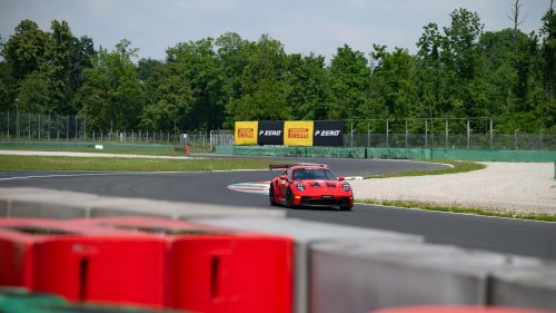 '$4,500 in Damages:' Man Buys Porsche. 20 Minutes Later, A Passenger Window Breaks
