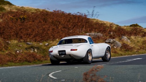 This Lovely Jaguar E-Type Restomod Is Lighter Than a Miata