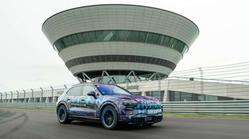 The Porsche Cayenne Electric's Interior Is an Ode to Screens