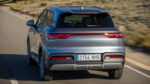 Le BYD Atto 2 reçoit une batterie plus grande pour une autonomie allant jusqu'à 430 km